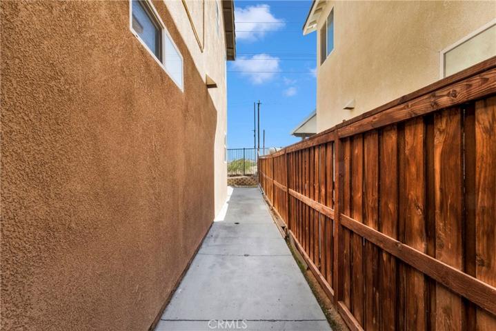 15109 Bluffside Lane, Victorville, California 92394