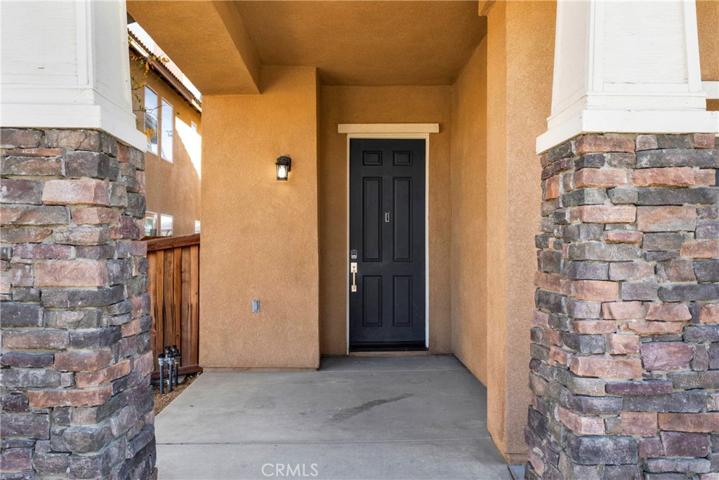 15109 Bluffside Lane, Victorville, California 92394