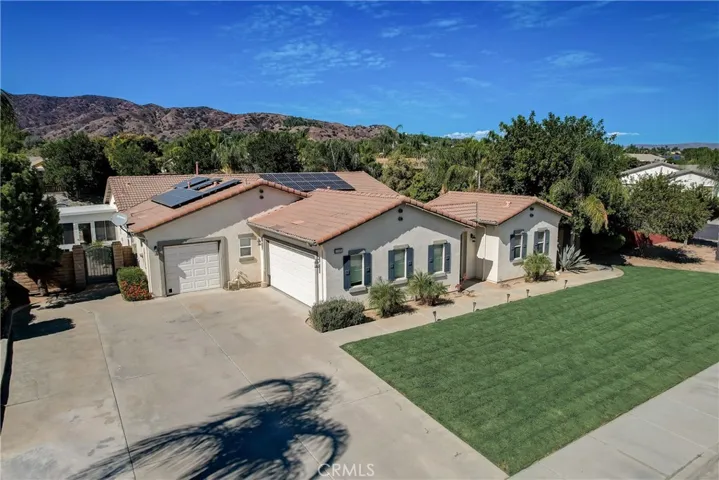 30883 Via Lakistas, Lake Elsinore, California 92530