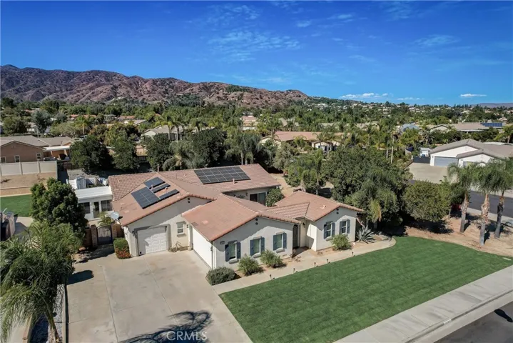30883 Via Lakistas, Lake Elsinore, California 92530