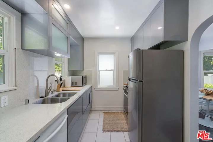 8061 Waring Avenue, Los Angeles, California 90046