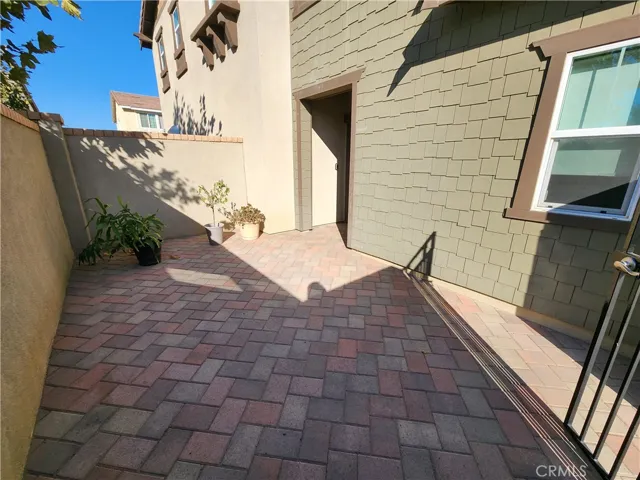 3926 S Manitoba Place, Ontario, California 91761