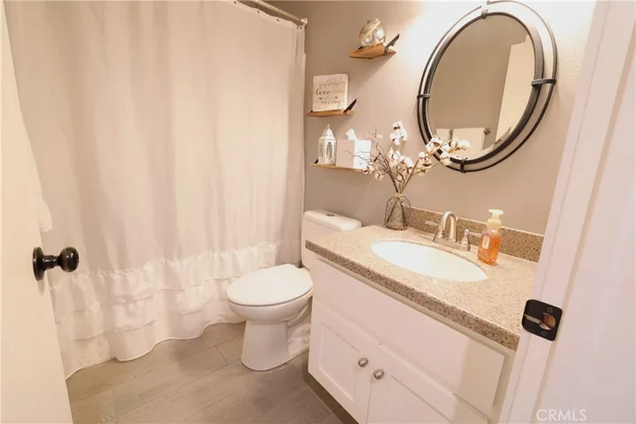 Downstairs full bathroom