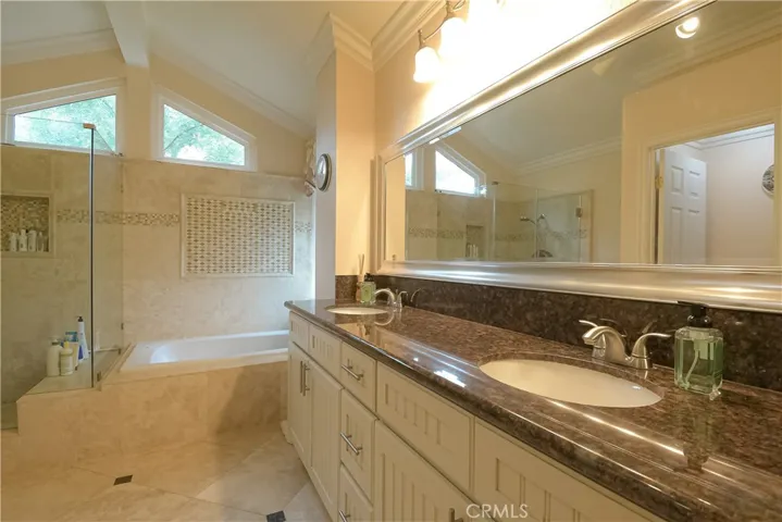 832 Clearwater Court, Walnut, California 91789