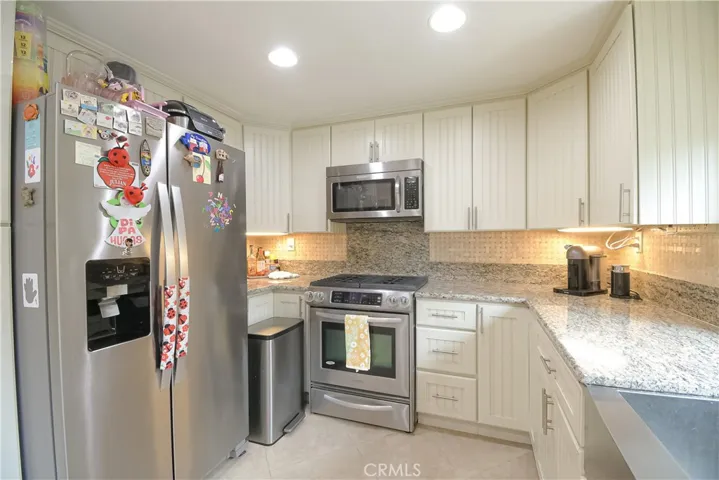 832 Clearwater Court, Walnut, California 91789