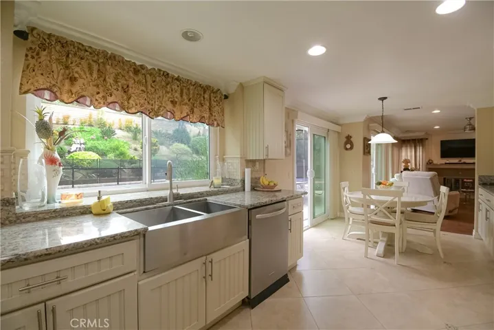 832 Clearwater Court, Walnut, California 91789