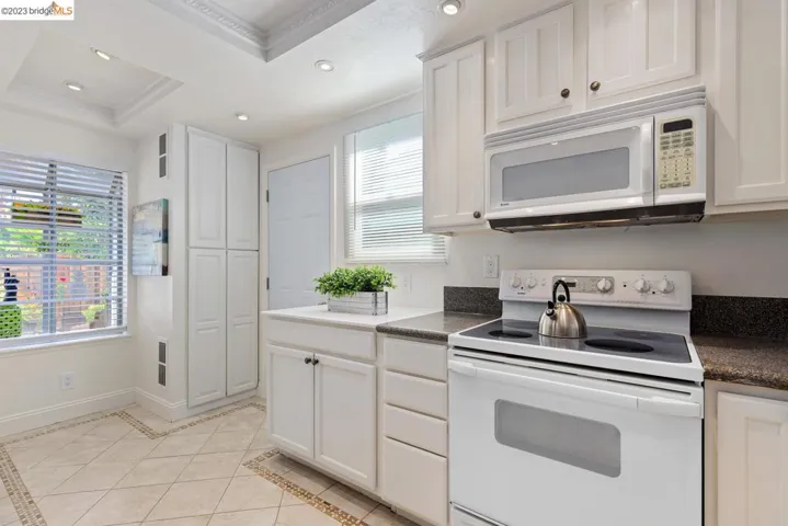 2463 Bay Meadows Cir, Pleasanton, California 94566