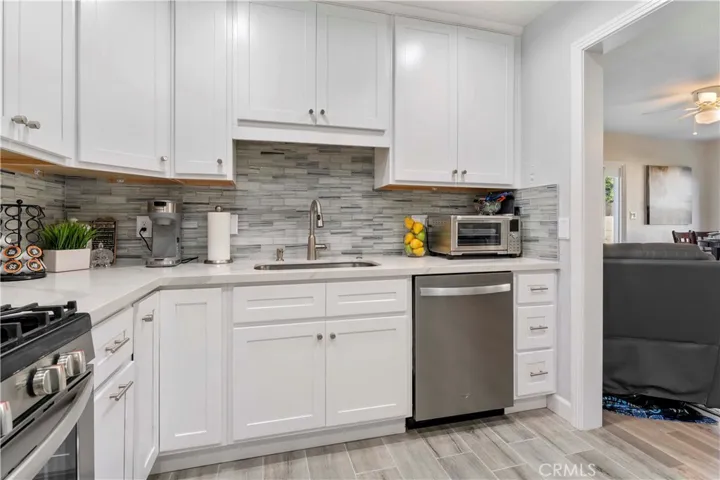 Newly updated kitchen with soft close cabinets/drawers. Appliances to remain.
