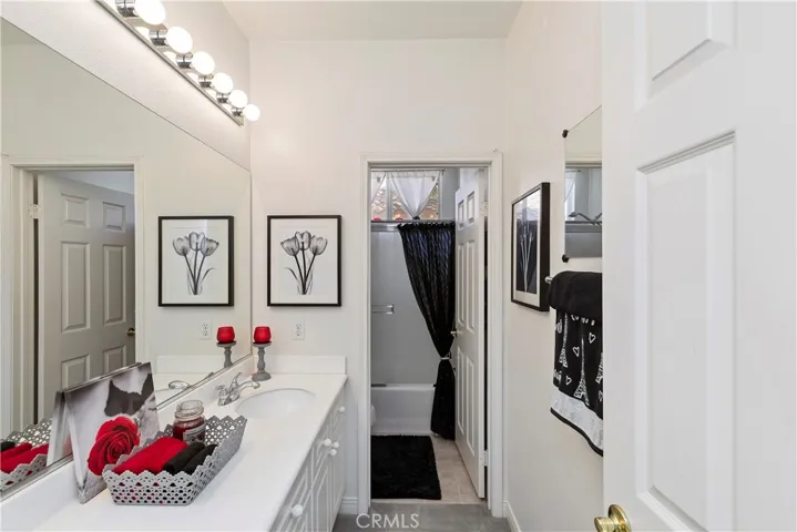 Hall Bathroom upstairs