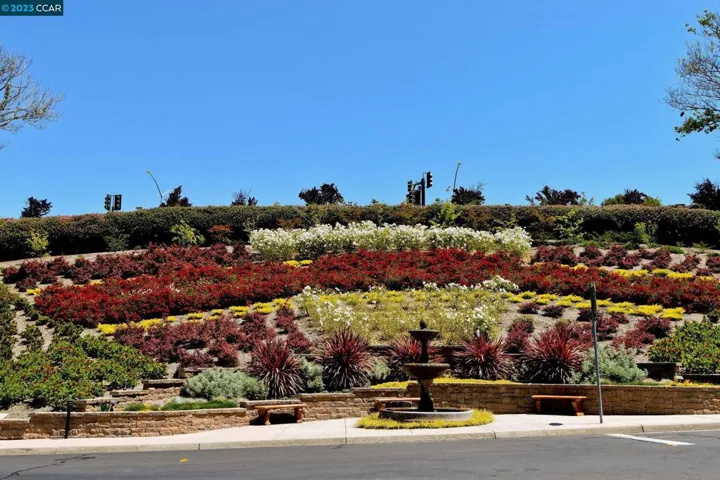30 Eagle Lake Place 23, San Ramon, California 94582