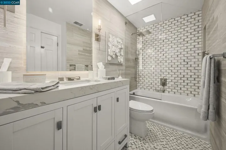30 Eagle Lake Place 23, San Ramon, California 94582