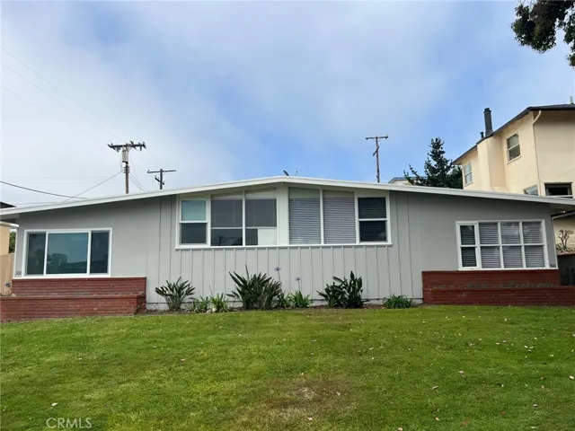 300 Calle Miramar Unit A, Redondo Beach, California 90277