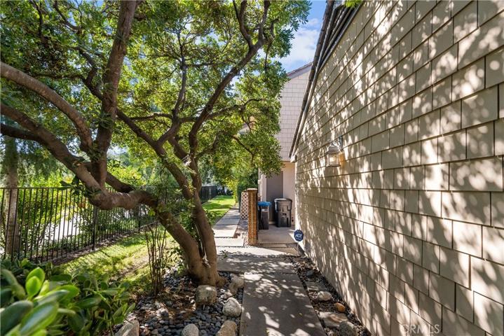32038 Waterside Lane, Westlake Village, California 91361