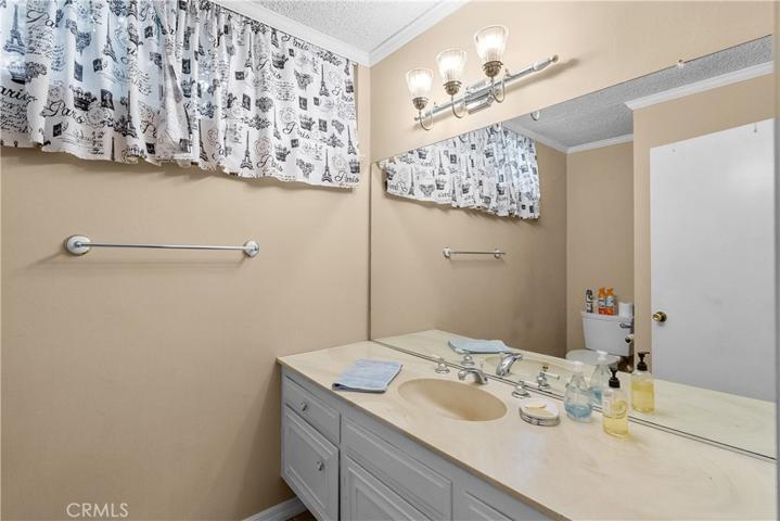 32038 Waterside Lane, Westlake Village, California 91361