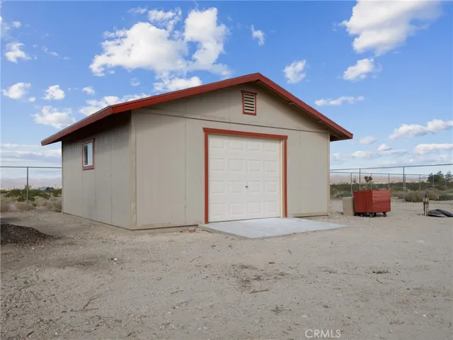 35154 Foothill Road, Lucerne Valley, California 92356