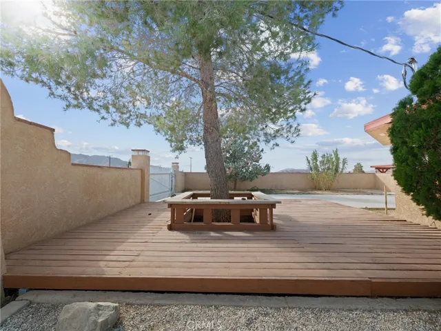 35154 Foothill Road, Lucerne Valley, California 92356