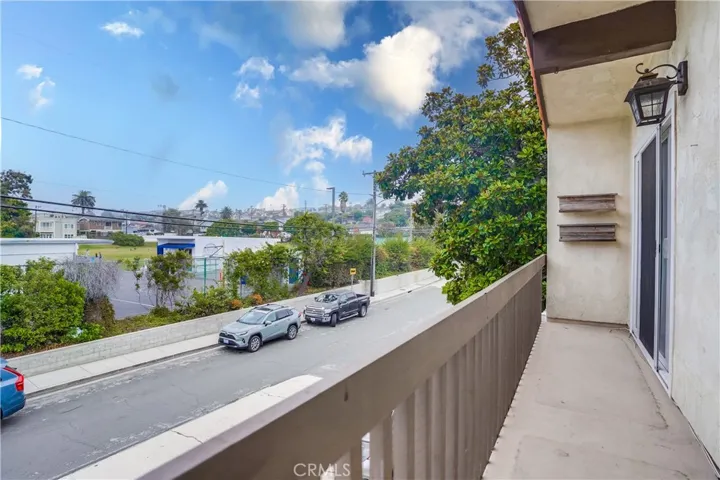 454 33rd Street, Hermosa Beach, California 90254