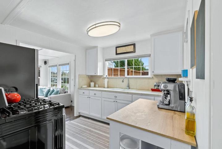 401 35th Avenue, Santa Cruz, California 95062