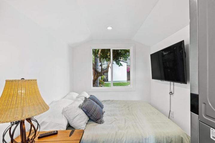 401 35th Avenue, Santa Cruz, California 95062