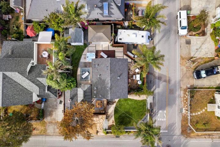 401 35th Avenue, Santa Cruz, California 95062