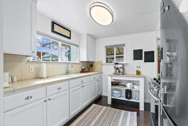 401 35th Avenue, Santa Cruz, California 95062