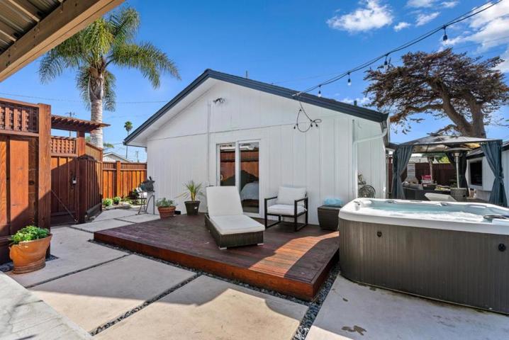 401 35th Avenue, Santa Cruz, California 95062
