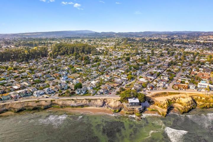 401 35th Avenue, Santa Cruz, California 95062