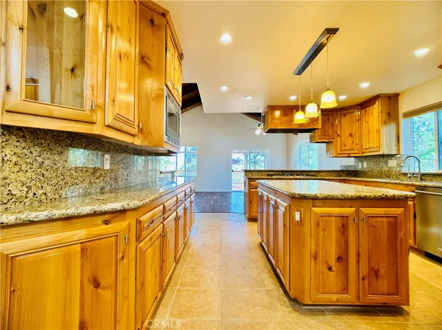 2235 Lausanne Drive, Wrightwood, California 92397