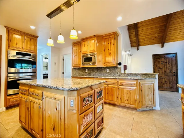 2235 Lausanne Drive, Wrightwood, California 92397