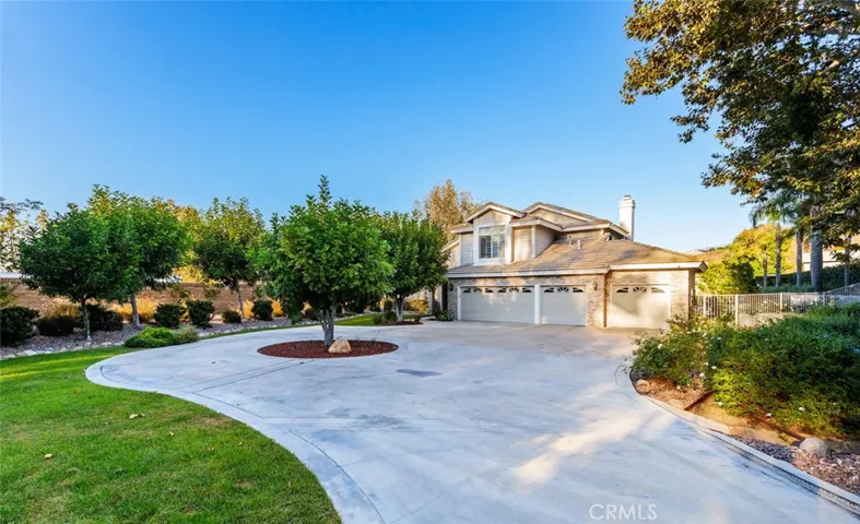 230 S Willowcreek Lane, Anaheim Hills, California 92808