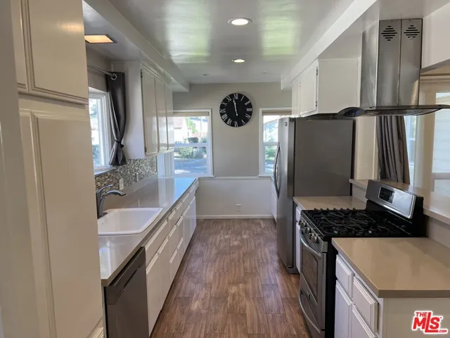 4145 Lafayette Place, Culver City, California 90232