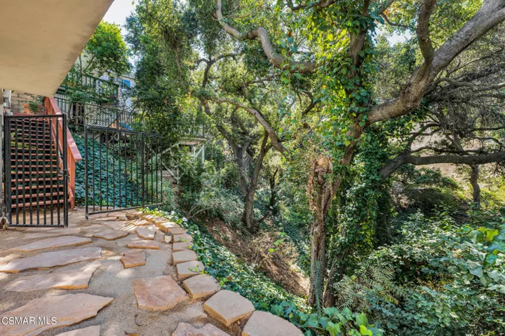 327 S Ventu Park Rd -32