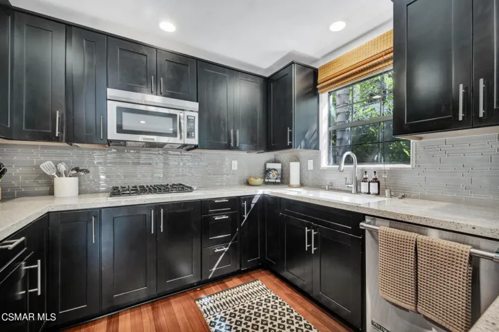 327 S Ventu Park Rd -15