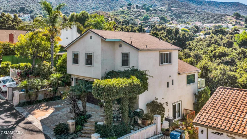 327 S Ventu Park Rd -39