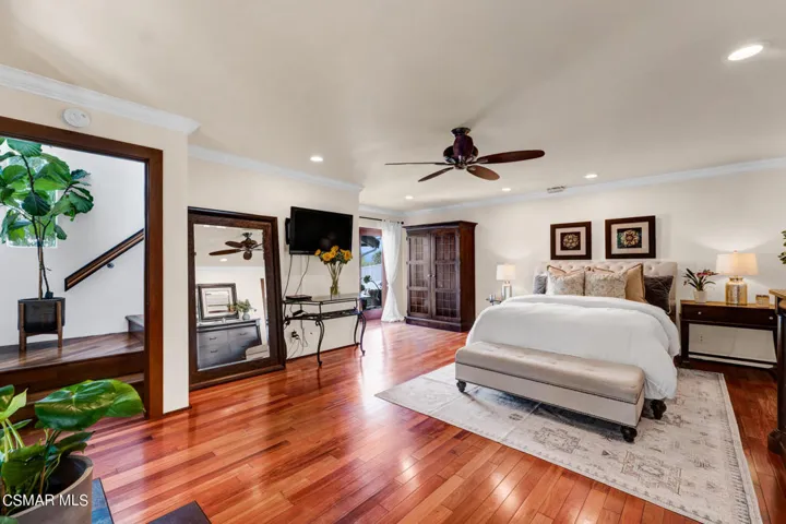 327 S Ventu Park Rd -21