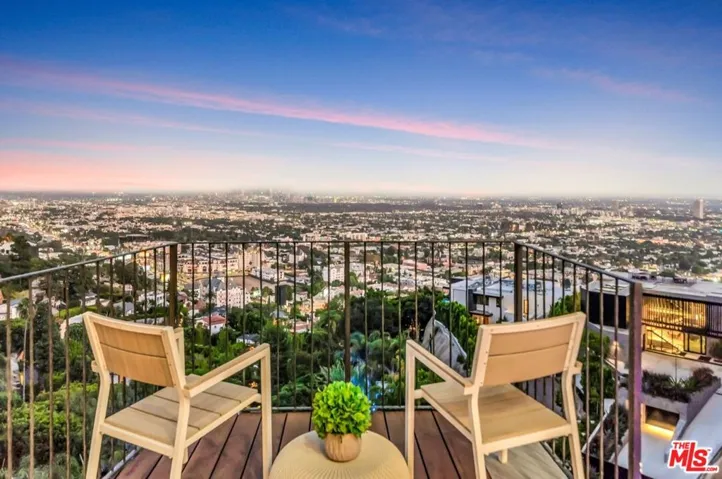 8425 Hillside Avenue, Los Angeles, California 90069