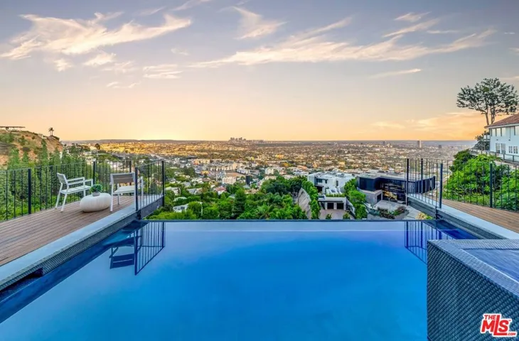 8425 Hillside Avenue, Los Angeles, California 90069