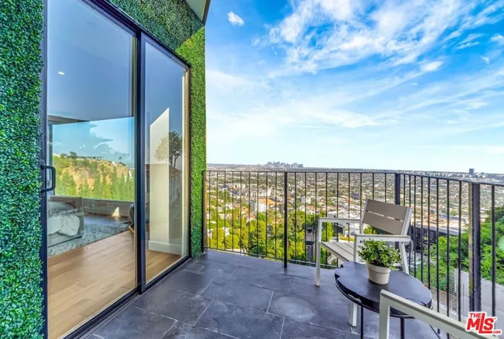 8425 Hillside Avenue, Los Angeles, California 90069