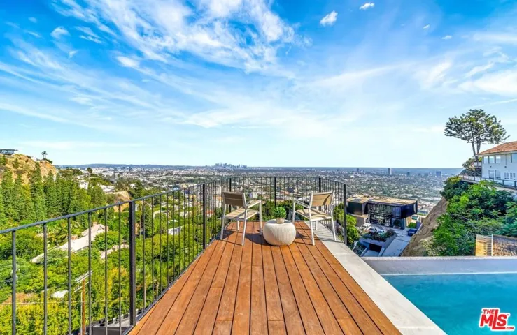8425 Hillside Avenue, Los Angeles, California 90069