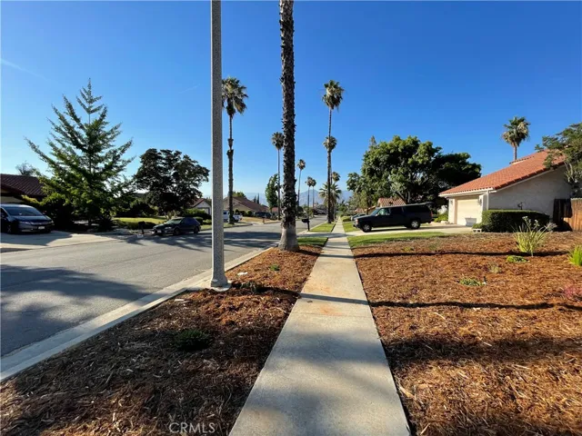 311 Gabrielle Way, Redlands, California 92374