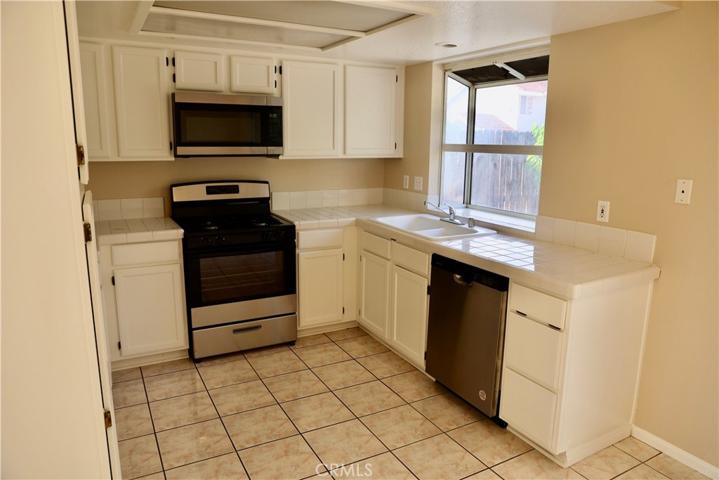 27482 Cypress Street, Highland, California 92346