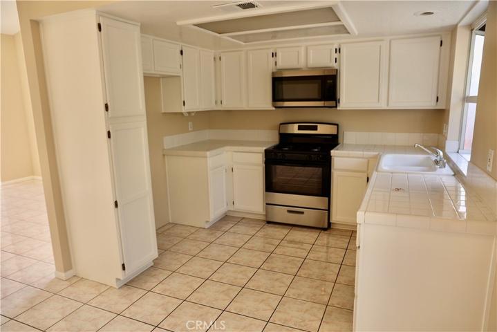 27482 Cypress Street, Highland, California 92346