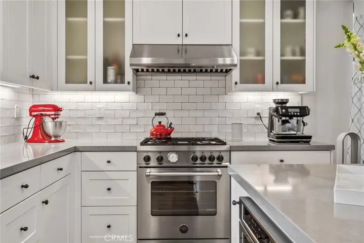 107 Messenger, Irvine, California 92618