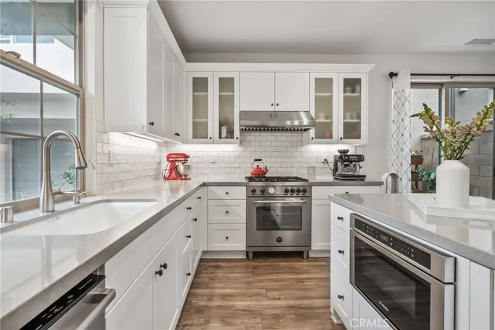 107 Messenger, Irvine, California 92618
