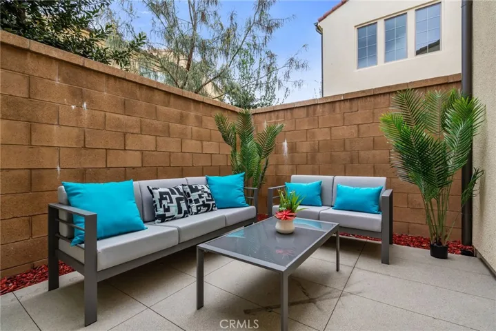 107 Messenger, Irvine, California 92618
