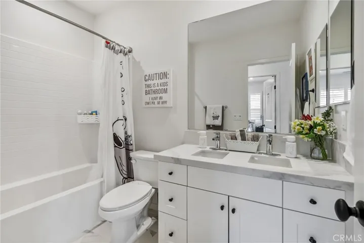 107 Messenger, Irvine, California 92618