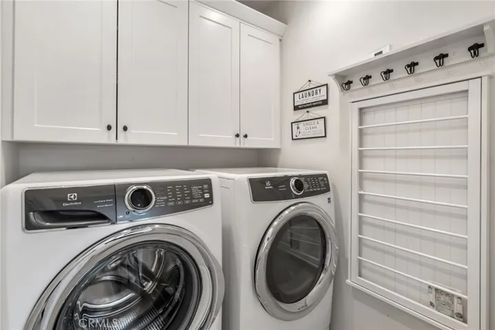 107 Messenger, Irvine, California 92618