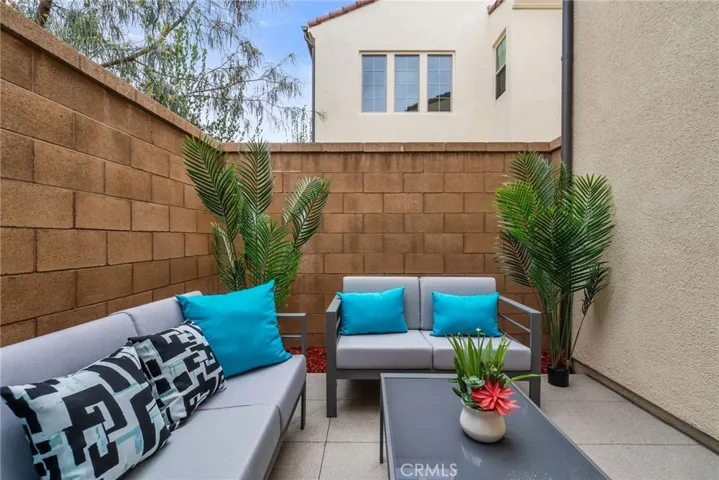 107 Messenger, Irvine, California 92618