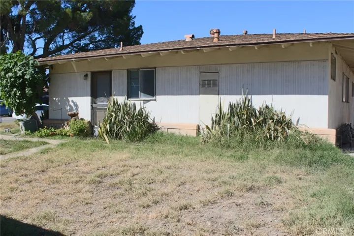8293 Pepper Avenue, Fontana, California 92335
