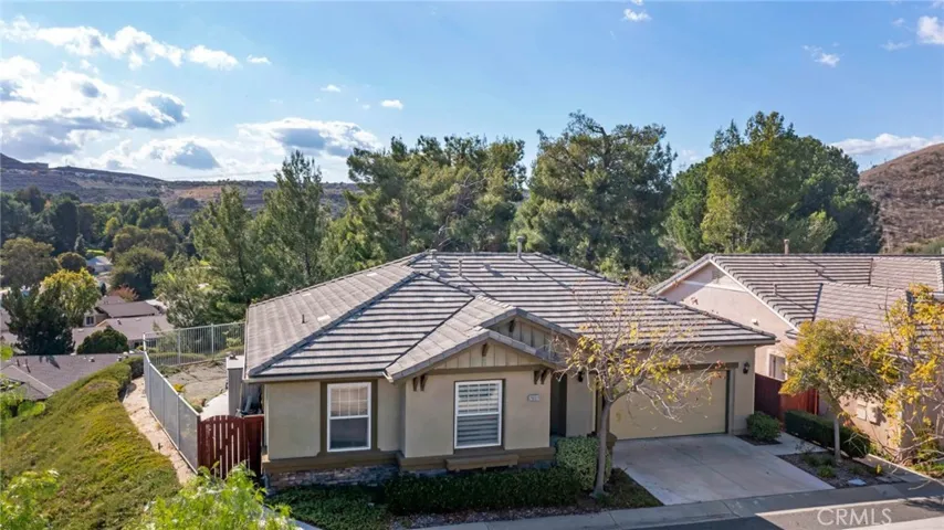 26511 Honorine Court, Newhall, California 91321